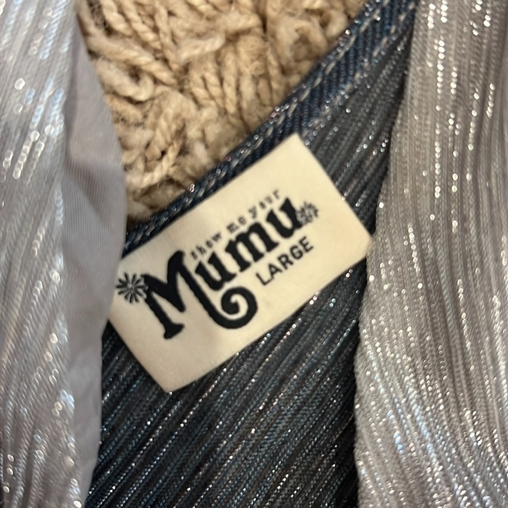 Designer top. - Picture 2 of 2